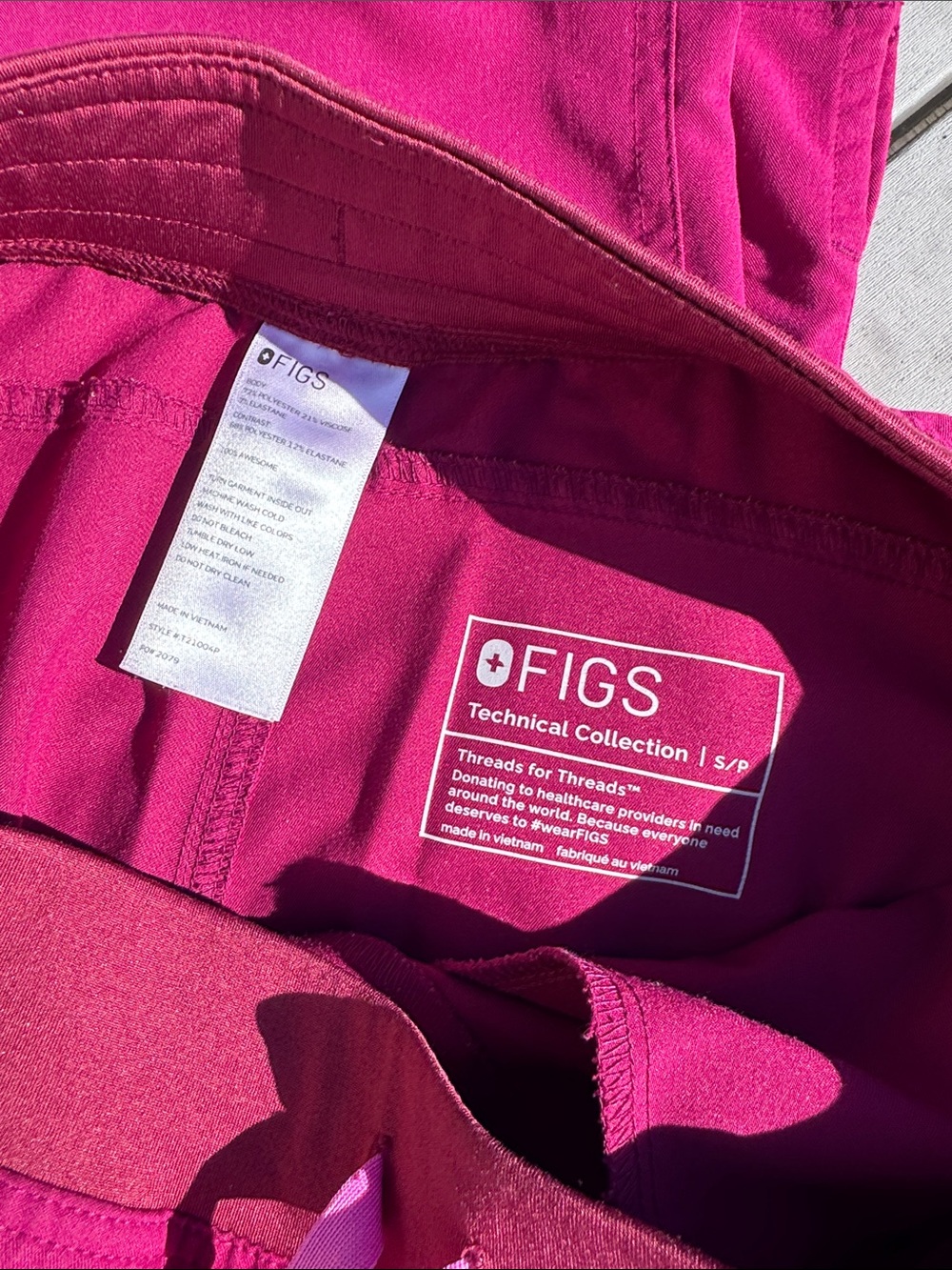 FIGS Set - Fuchsia - Picture 4 of 5